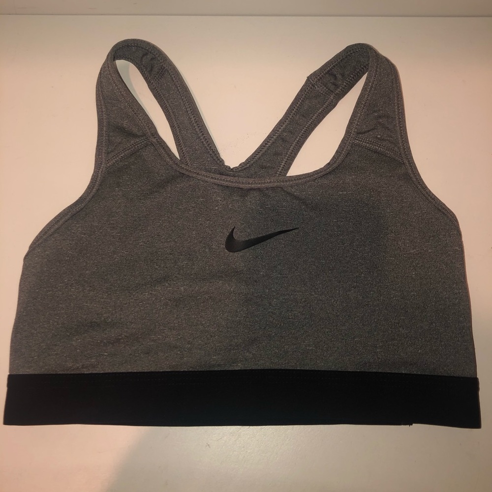 Gray Nike dry fit sports bra